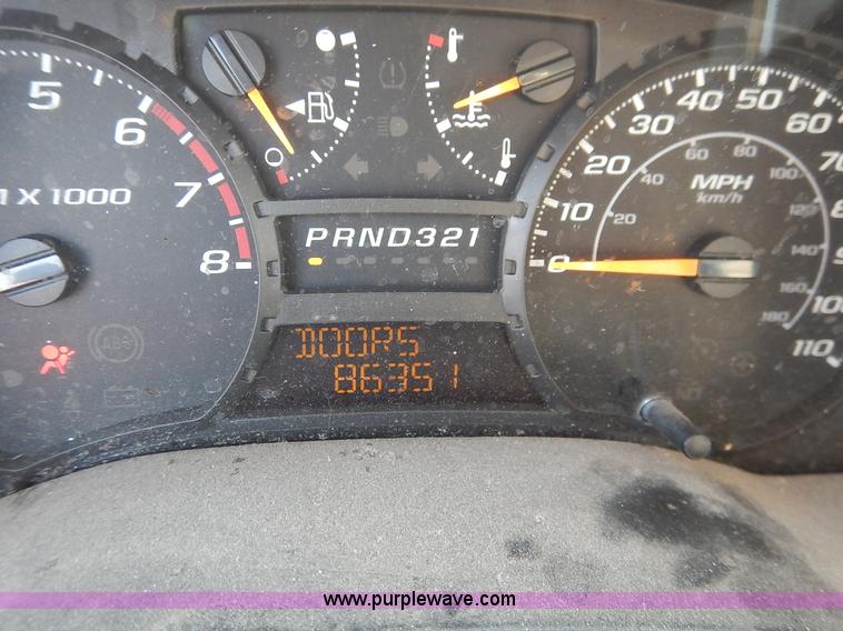 image for item L6255 2007 Chevrolet Colorado Ext. Cab pickup truck