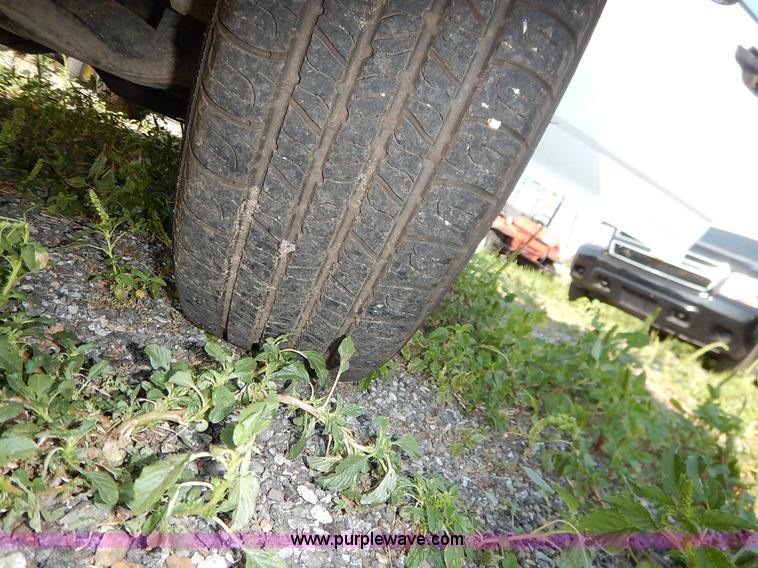 image for item L6255 2007 Chevrolet Colorado Ext. Cab pickup truck