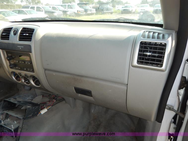 image for item L6255 2007 Chevrolet Colorado Ext. Cab pickup truck