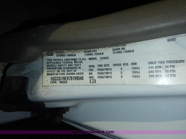 image for item L6255 2007 Chevrolet Colorado Ext. Cab pickup truck