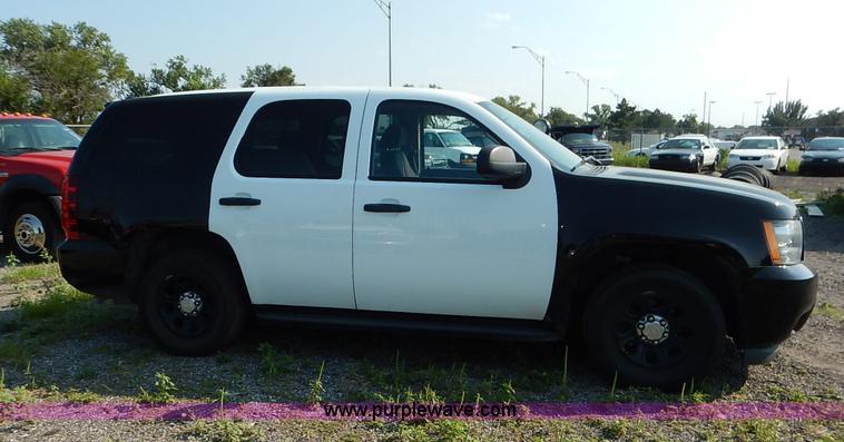 image for item L6257 2010 Chevrolet Tahoe LS SUV