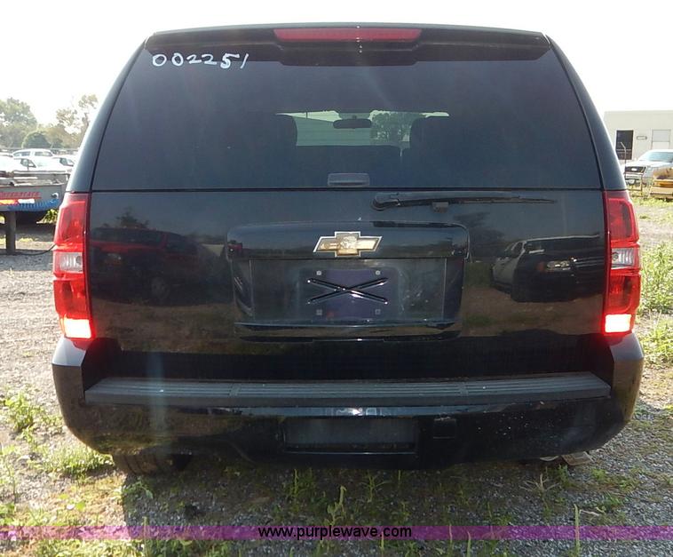 image for item L6257 2010 Chevrolet Tahoe LS SUV