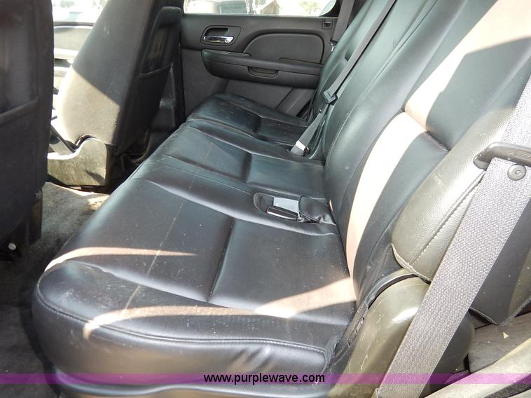 image for item L6257 2010 Chevrolet Tahoe LS SUV