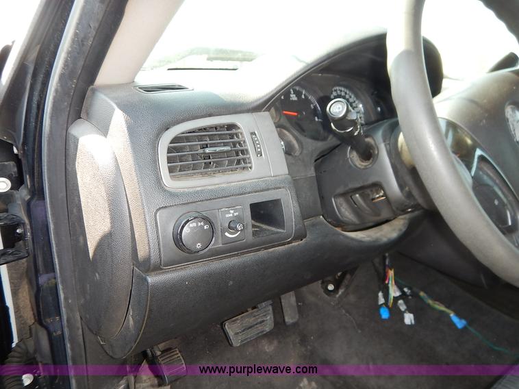 image for item L6257 2010 Chevrolet Tahoe LS SUV