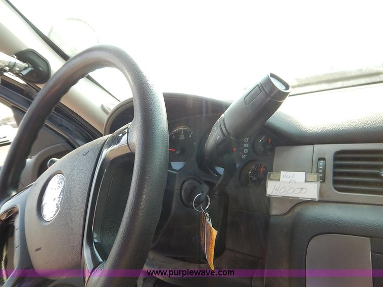 image for item L6257 2010 Chevrolet Tahoe LS SUV