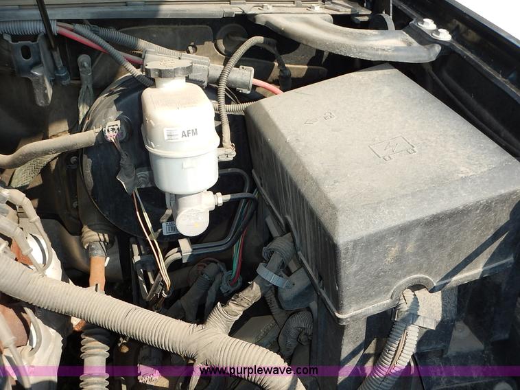 image for item L6257 2010 Chevrolet Tahoe LS SUV