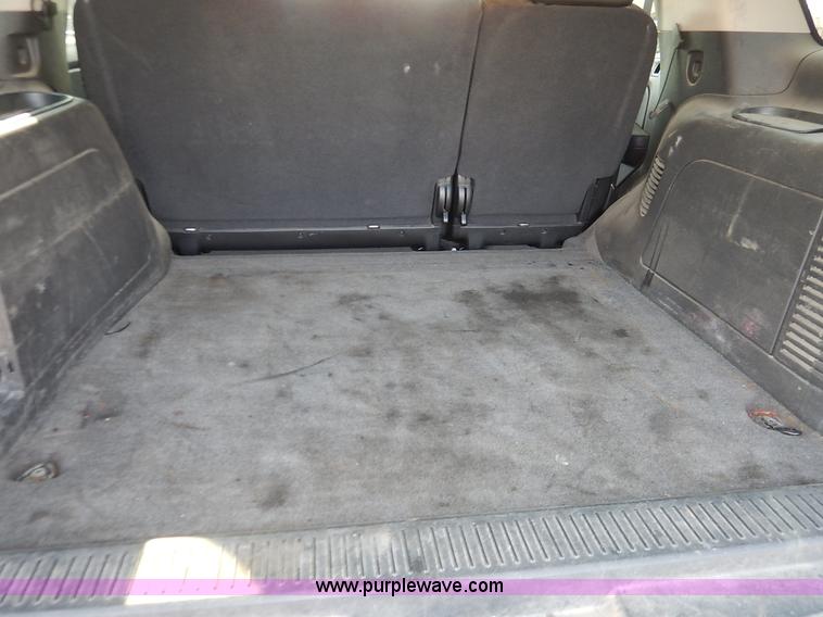 image for item L6257 2010 Chevrolet Tahoe LS SUV