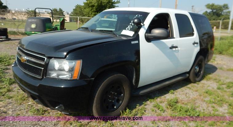 image for item L6258 2010 Chevrolet Tahoe LS SUV