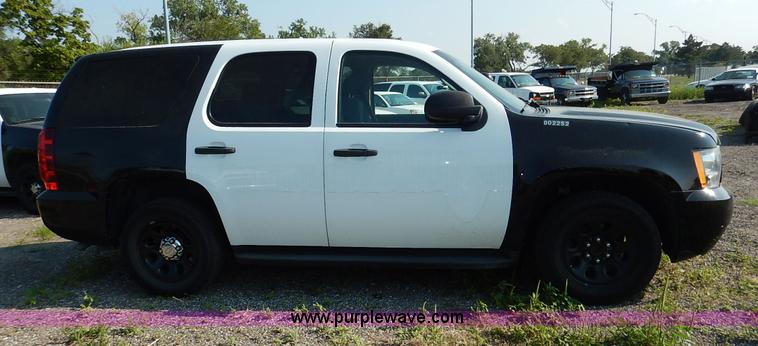 image for item L6258 2010 Chevrolet Tahoe LS SUV