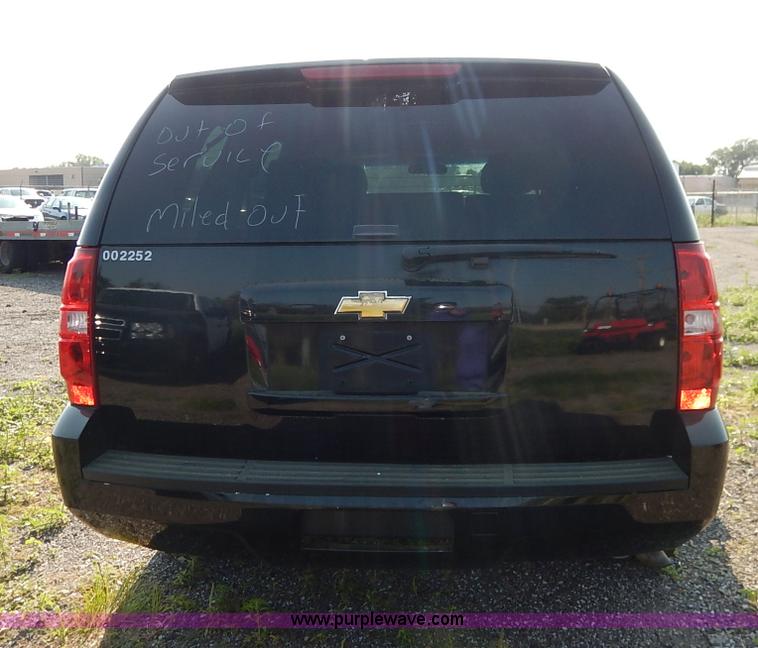 image for item L6258 2010 Chevrolet Tahoe LS SUV
