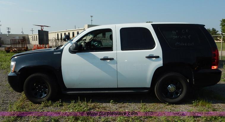 image for item L6258 2010 Chevrolet Tahoe LS SUV