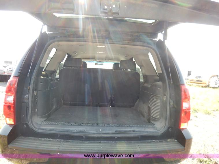 image for item L6258 2010 Chevrolet Tahoe LS SUV