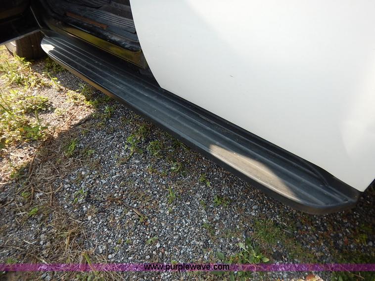 image for item L6258 2010 Chevrolet Tahoe LS SUV