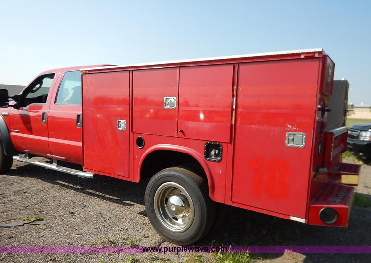 image for item L6259 2007 Ford F550 Super Duty XL Crew Cab utility truck