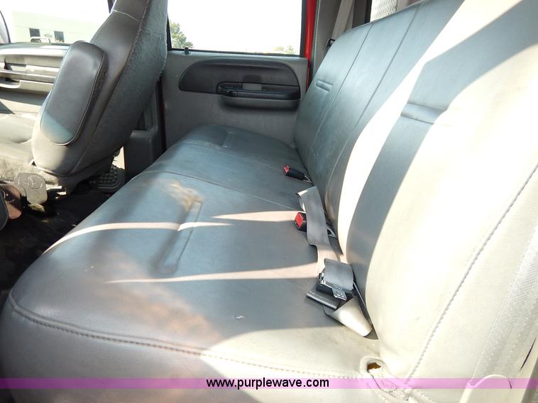 image for item L6259 2007 Ford F550 Super Duty XL Crew Cab utility truck