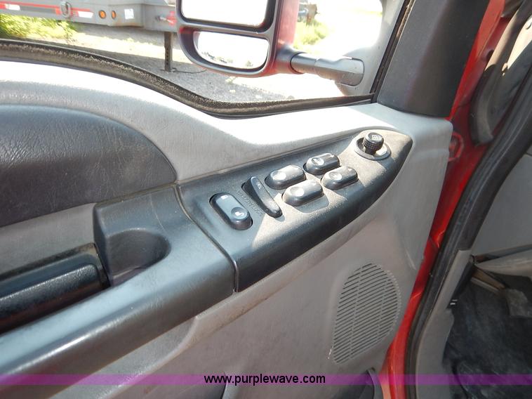 image for item L6259 2007 Ford F550 Super Duty XL Crew Cab utility truck