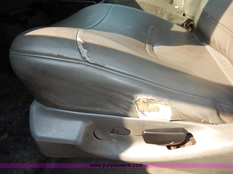 image for item L6259 2007 Ford F550 Super Duty XL Crew Cab utility truck