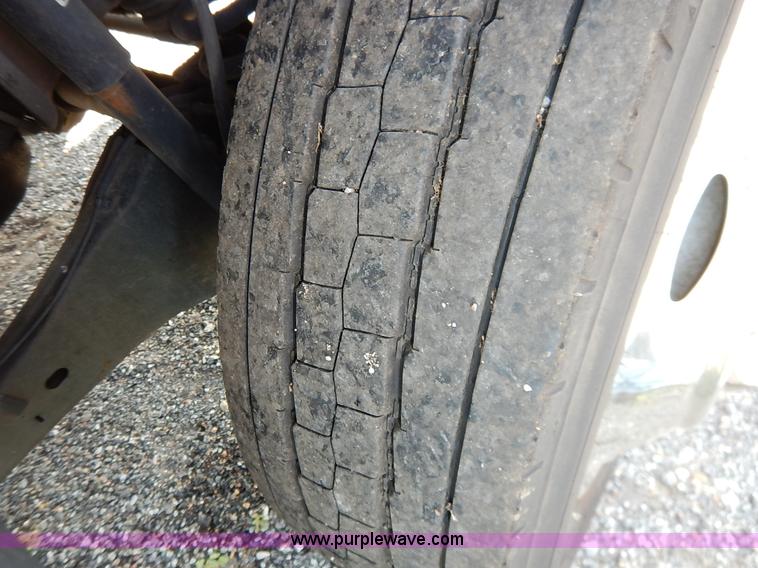 image for item L6259 2007 Ford F550 Super Duty XL Crew Cab utility truck