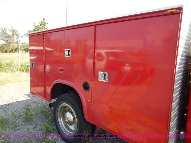 image for item L6259 2007 Ford F550 Super Duty XL Crew Cab utility truck