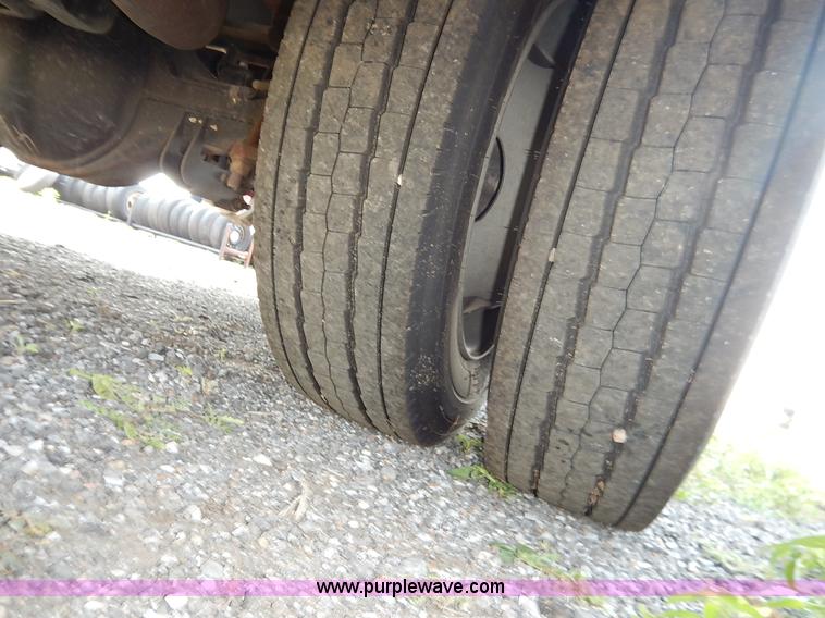 image for item L6259 2007 Ford F550 Super Duty XL Crew Cab utility truck