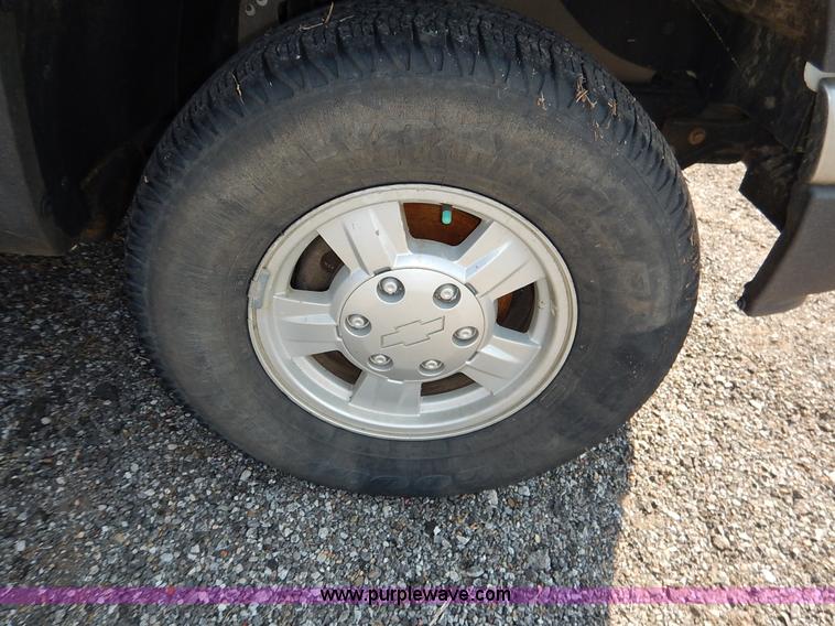 image for item L6260 2006 Chevrolet Colorado LT LT Crew Cab pickup truck