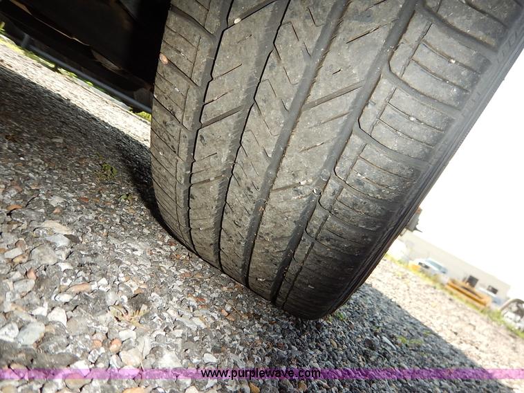 image for item L6261 2006 Ford Taurus SE