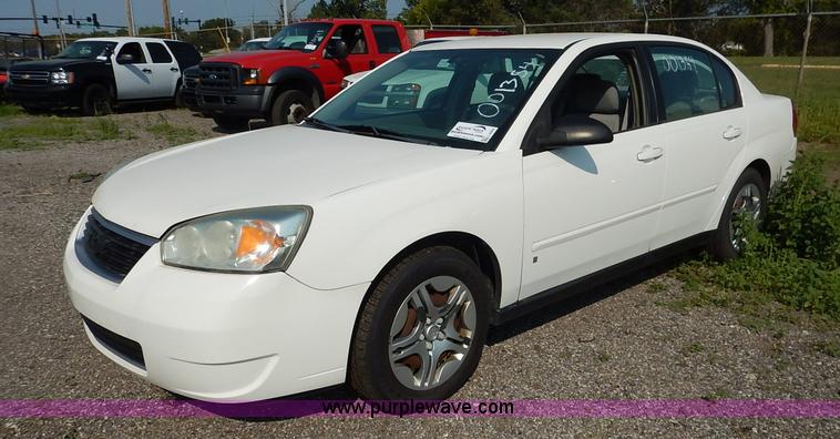 image for item L6262 2007 Chevrolet Malibu LS