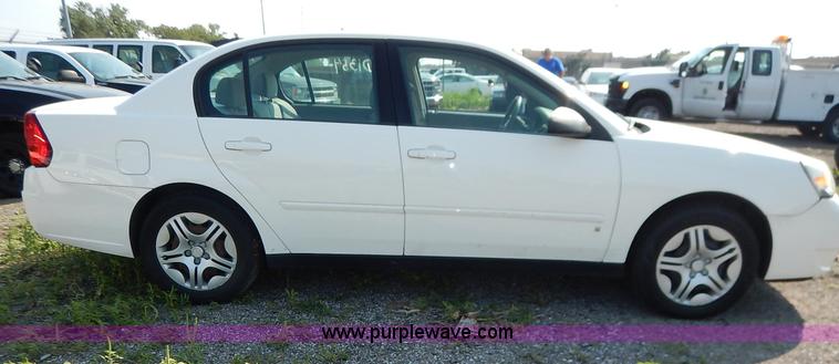 image for item L6262 2007 Chevrolet Malibu LS