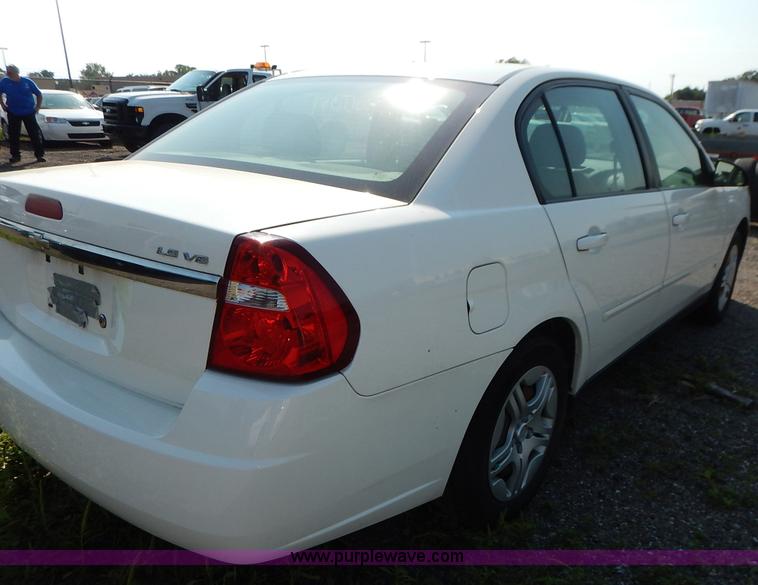 image for item L6262 2007 Chevrolet Malibu LS