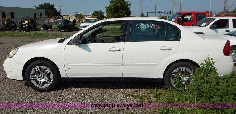 image for item L6262 2007 Chevrolet Malibu LS