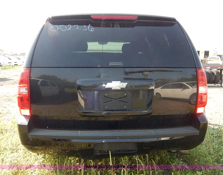 image for item L6263 2010 Chevrolet Tahoe LS SUV