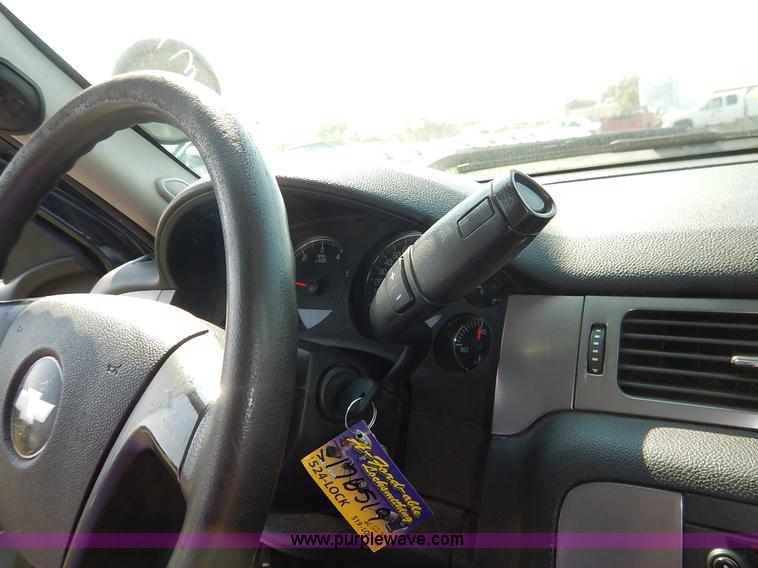 image for item L6263 2010 Chevrolet Tahoe LS SUV