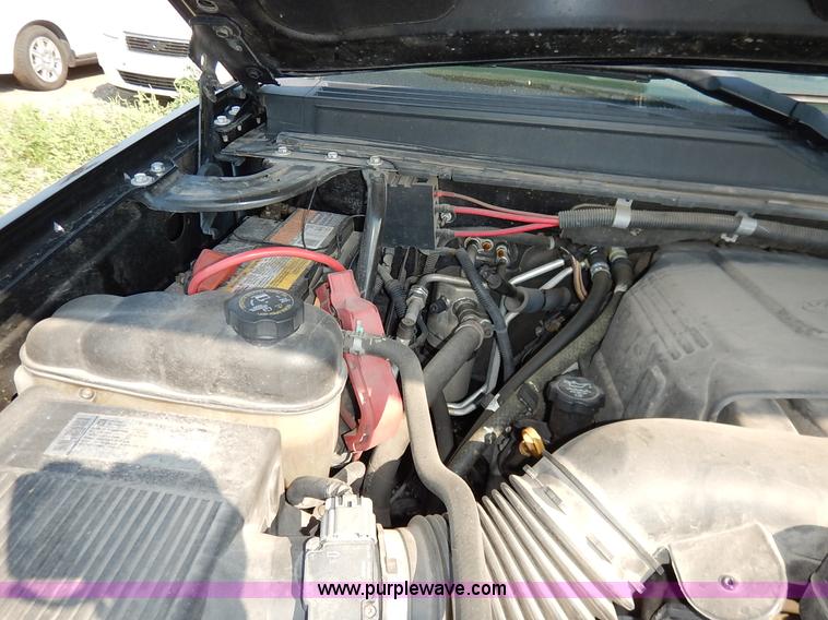 image for item L6263 2010 Chevrolet Tahoe LS SUV