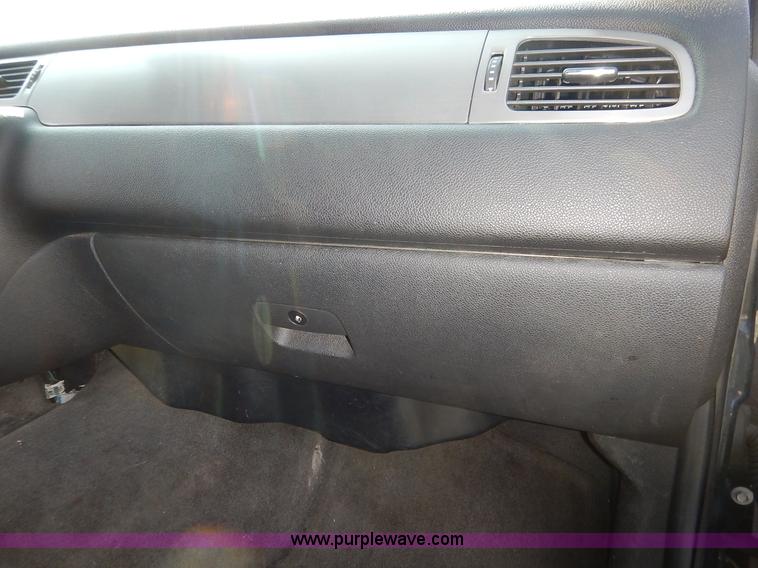 image for item L6263 2010 Chevrolet Tahoe LS SUV