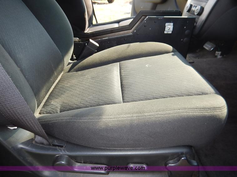 image for item L6263 2010 Chevrolet Tahoe LS SUV