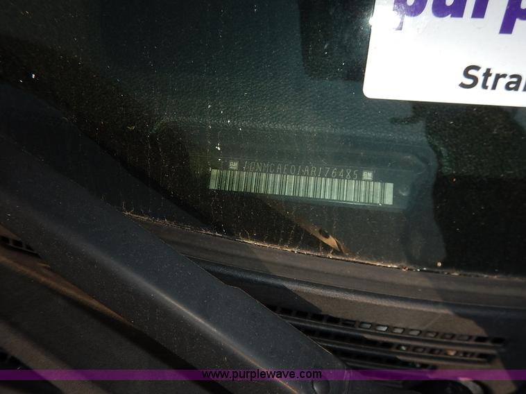 image for item L6263 2010 Chevrolet Tahoe LS SUV