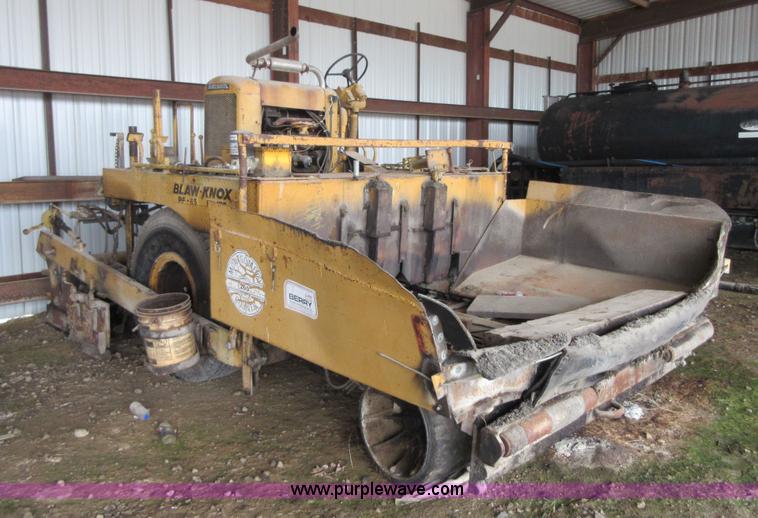 image for item BB9246 1972 Blaw-Knox PF-65 paver