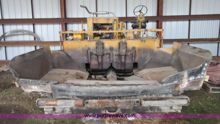 image for item BB9246 1972 Blaw-Knox PF-65 paver