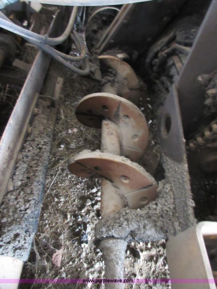 image for item BB9246 1972 Blaw-Knox PF-65 paver