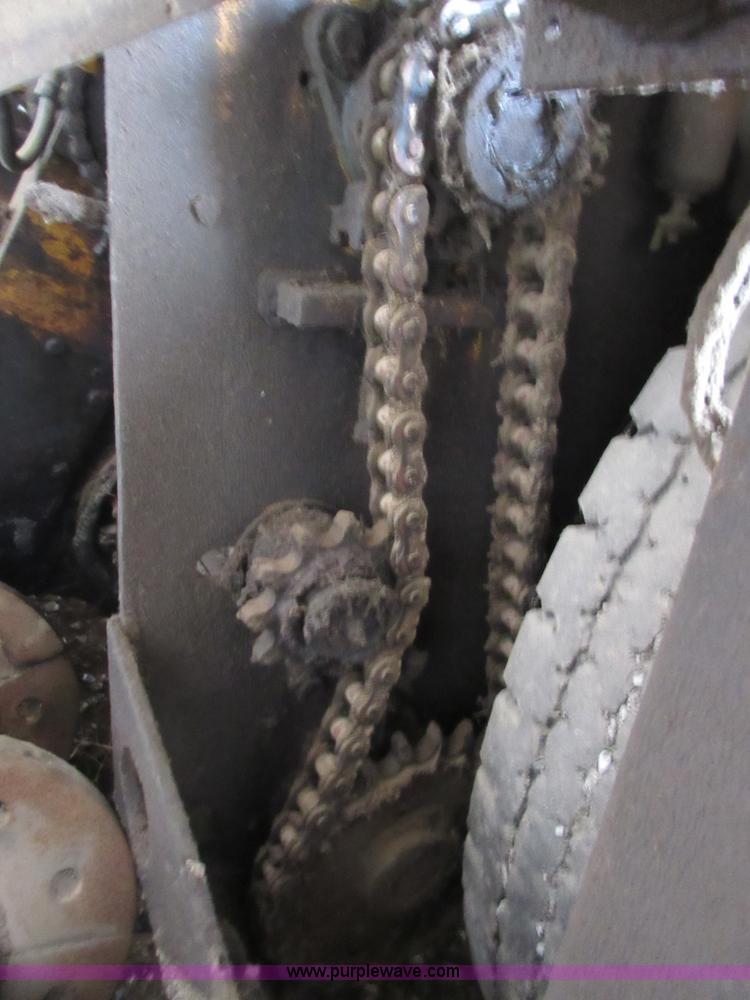 image for item BB9246 1972 Blaw-Knox PF-65 paver