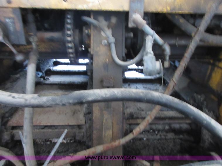 image for item BB9246 1972 Blaw-Knox PF-65 paver