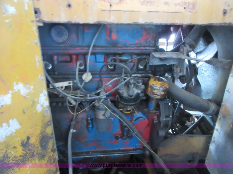 image for item BB9246 1972 Blaw-Knox PF-65 paver