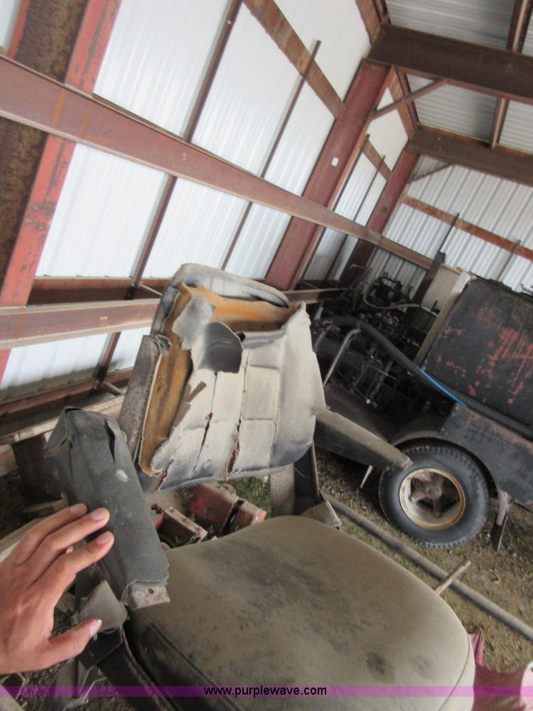 image for item BB9246 1972 Blaw-Knox PF-65 paver