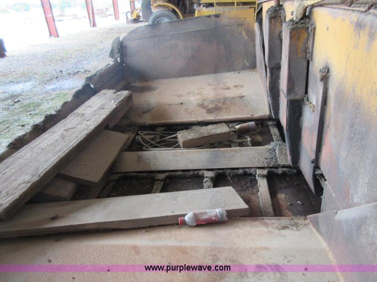 image for item BB9246 1972 Blaw-Knox PF-65 paver