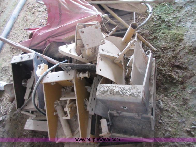 image for item BB9246 1972 Blaw-Knox PF-65 paver