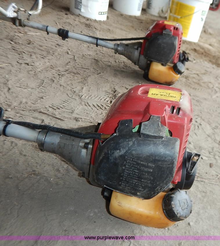 image for item BH9875 (2) Honda straight shaft string trimmers