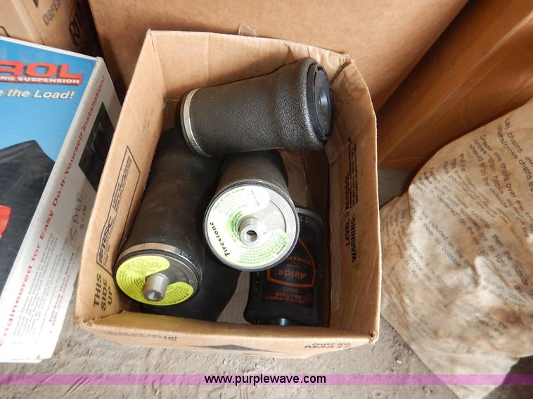 image for item BH9883 Assorted truck parts