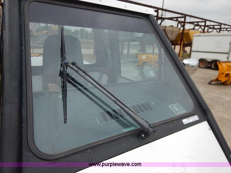 image for item BH9887 1999 Go-4 utility three wheel police utility vehicle