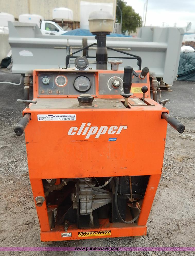 image for item BH9889 1997 Norton Clipper concrete saw