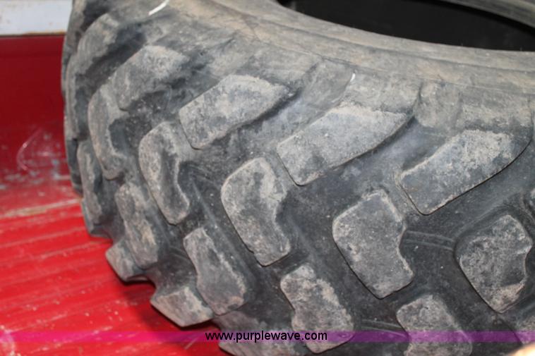 image for item BJ9385 20.5R25 loader tire